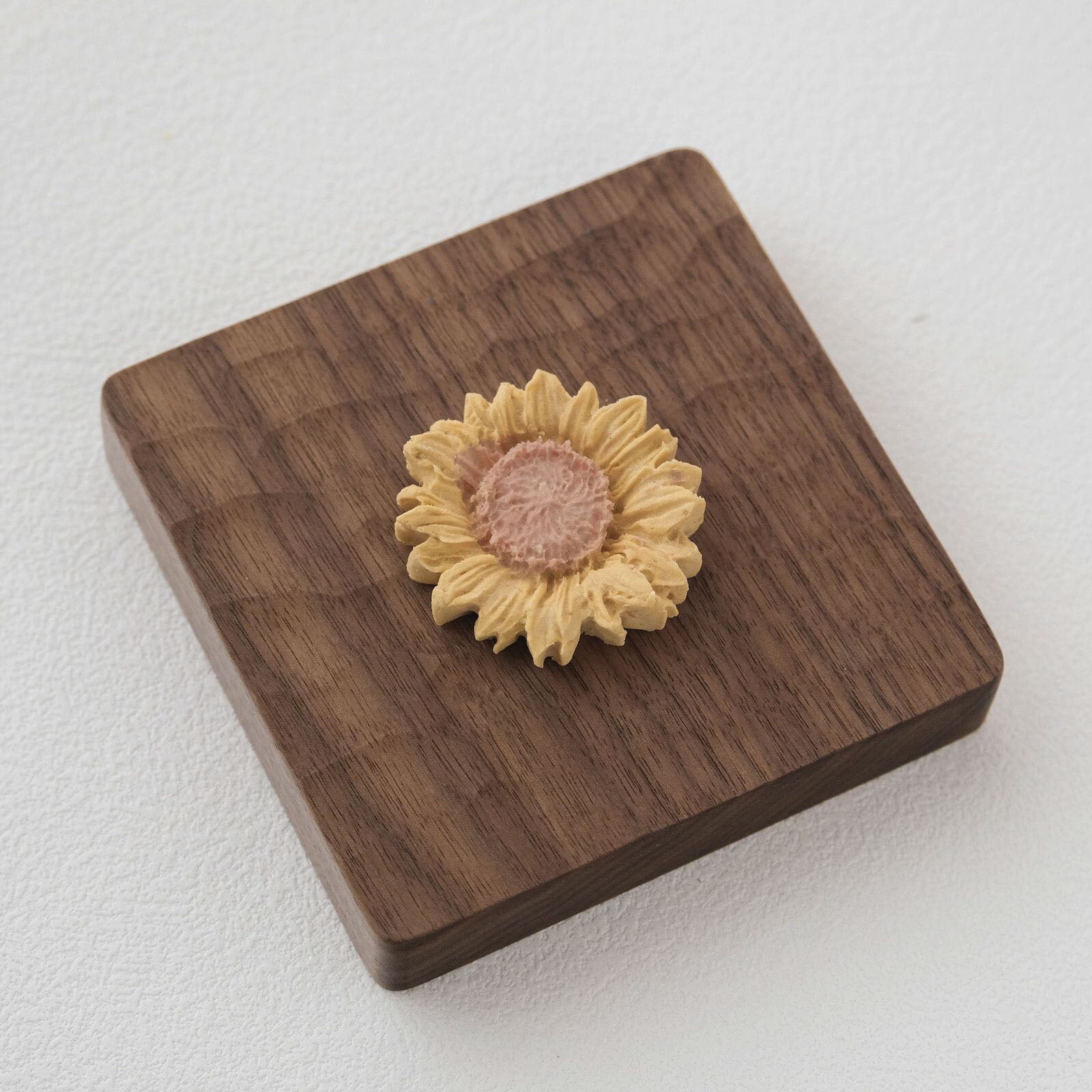 Daisy Cheese Crunch